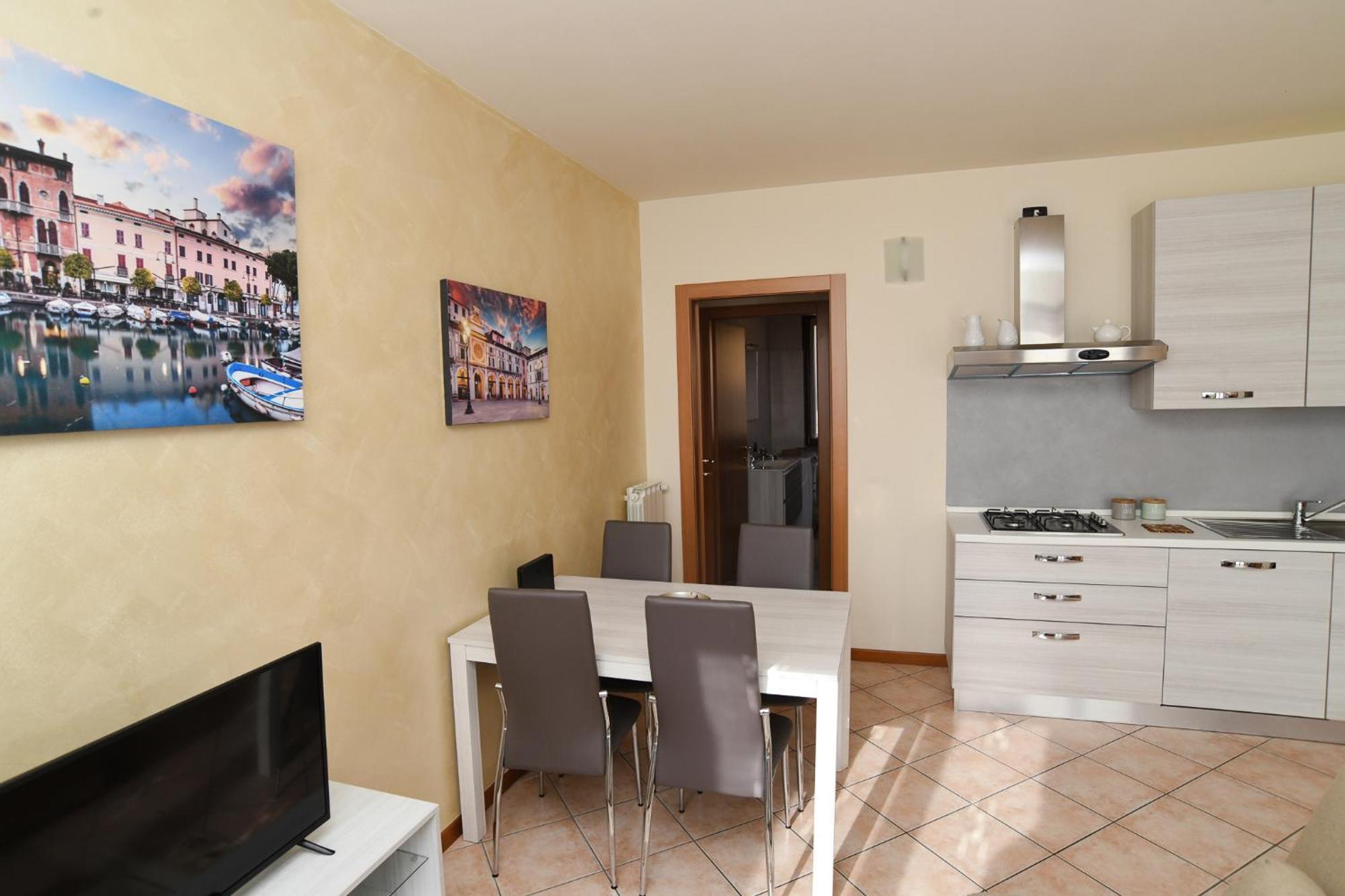Rovato Entire Apartment In The Capital Of Franciacorta Bagian luar foto