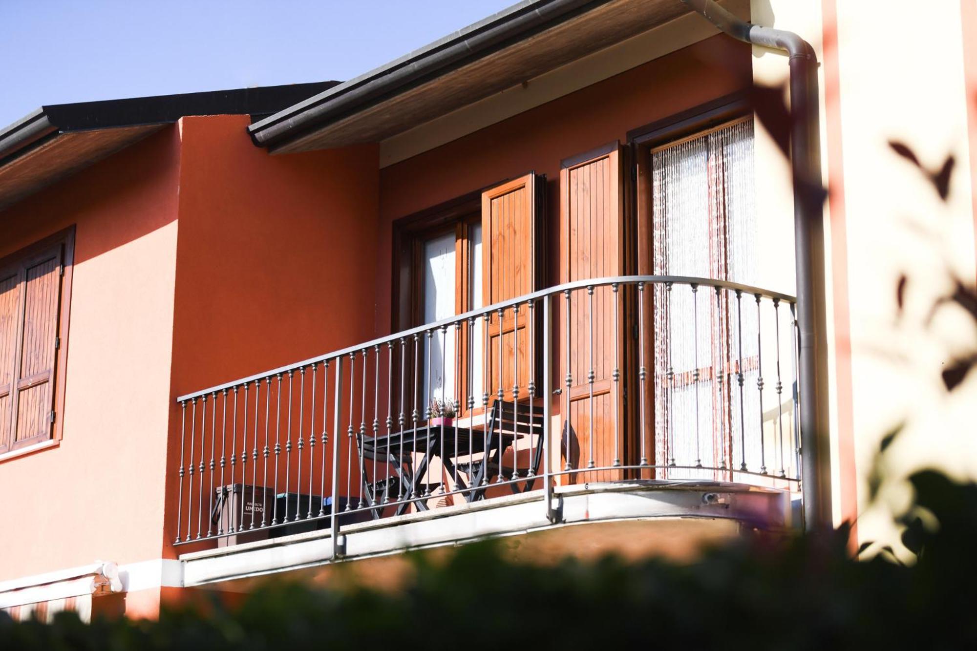 Rovato Entire Apartment In The Capital Of Franciacorta Bagian luar foto