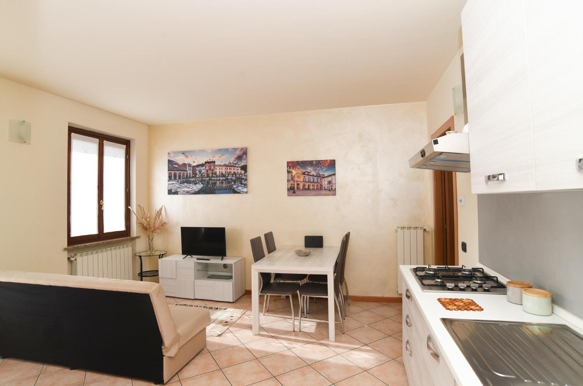 Rovato Entire Apartment In The Capital Of Franciacorta Bagian luar foto