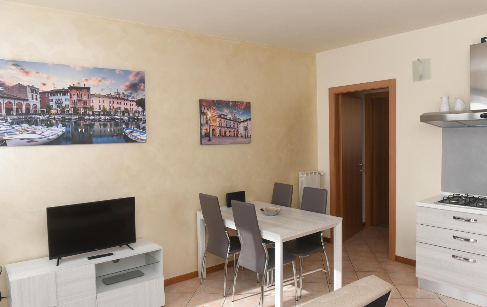 Rovato Entire Apartment In The Capital Of Franciacorta Bagian luar foto